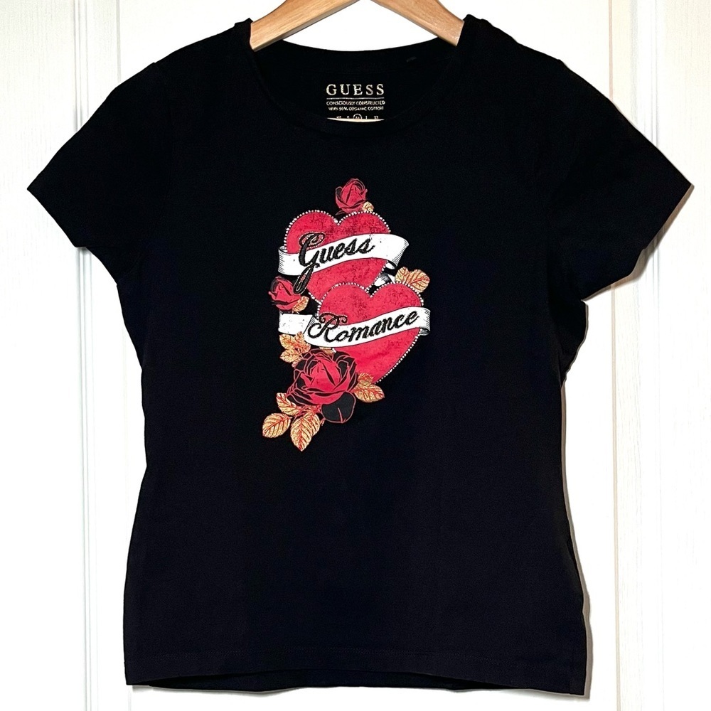 Guess Factory Eco Romance Heart & Rose Size M Sustainable Casual Streetwear